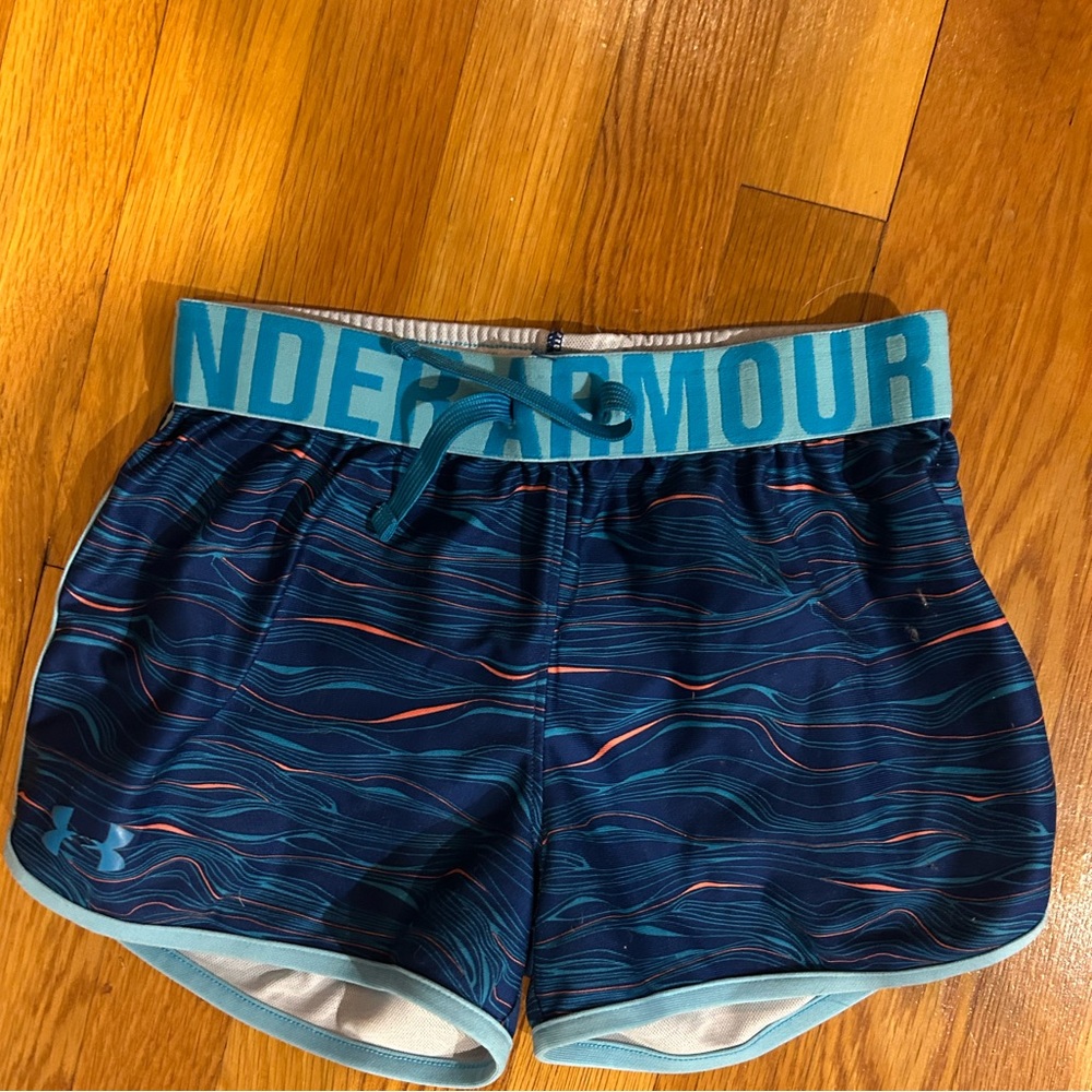 Girls under Armour shorts